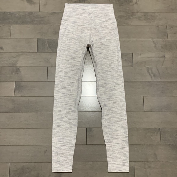 Flexxfit Luxe Leggings - All White Everything - X-Small - Picture 6 of 9